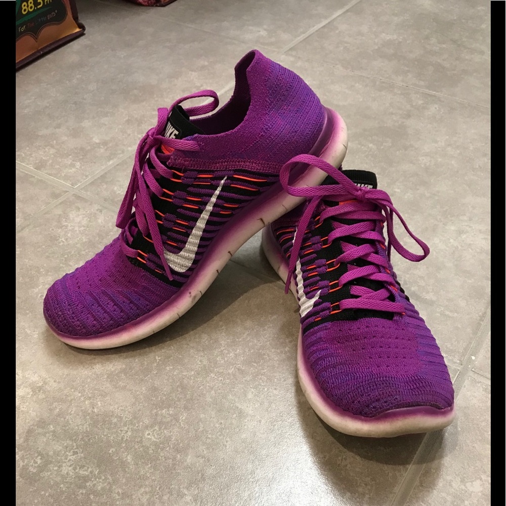Nike flynit Size 9